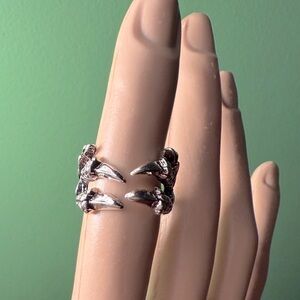 SALE🎁Silver Plated Claw Ring
